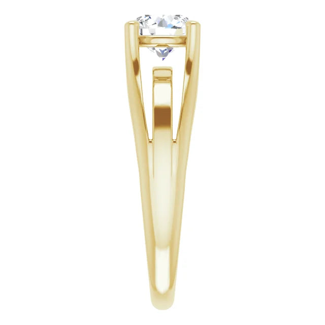 1 CT Round Solitaire lab Grown Diamond Engagement Ring yellow gold showing the side of the ring 