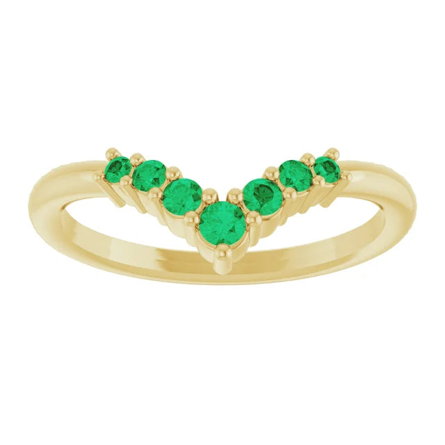 7-Stone Natural Emerald Graduated V Ring