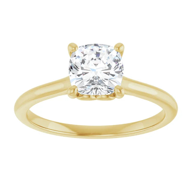 1 CT emerald cut diamond solitaire engagement ring yellow gold showing center stone 